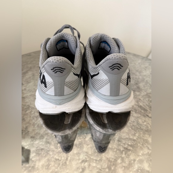 HOKA Clifton 9 Gray Running Shoes Men’s Size 9.5 US - Picture 4 of 7